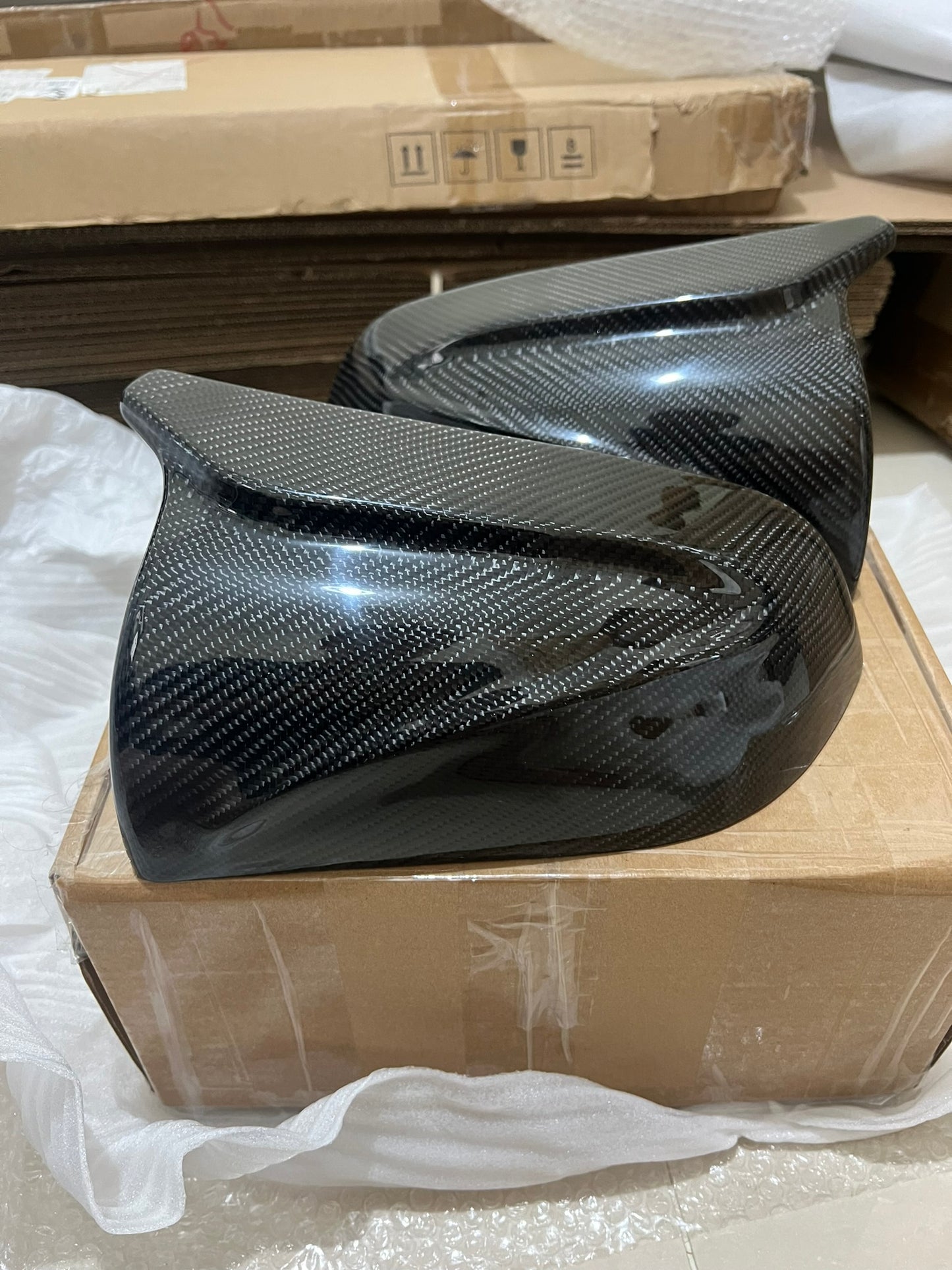 KPA 型號 3 M 型碳纖維後視鏡蓋替換零件(亮光飾面)