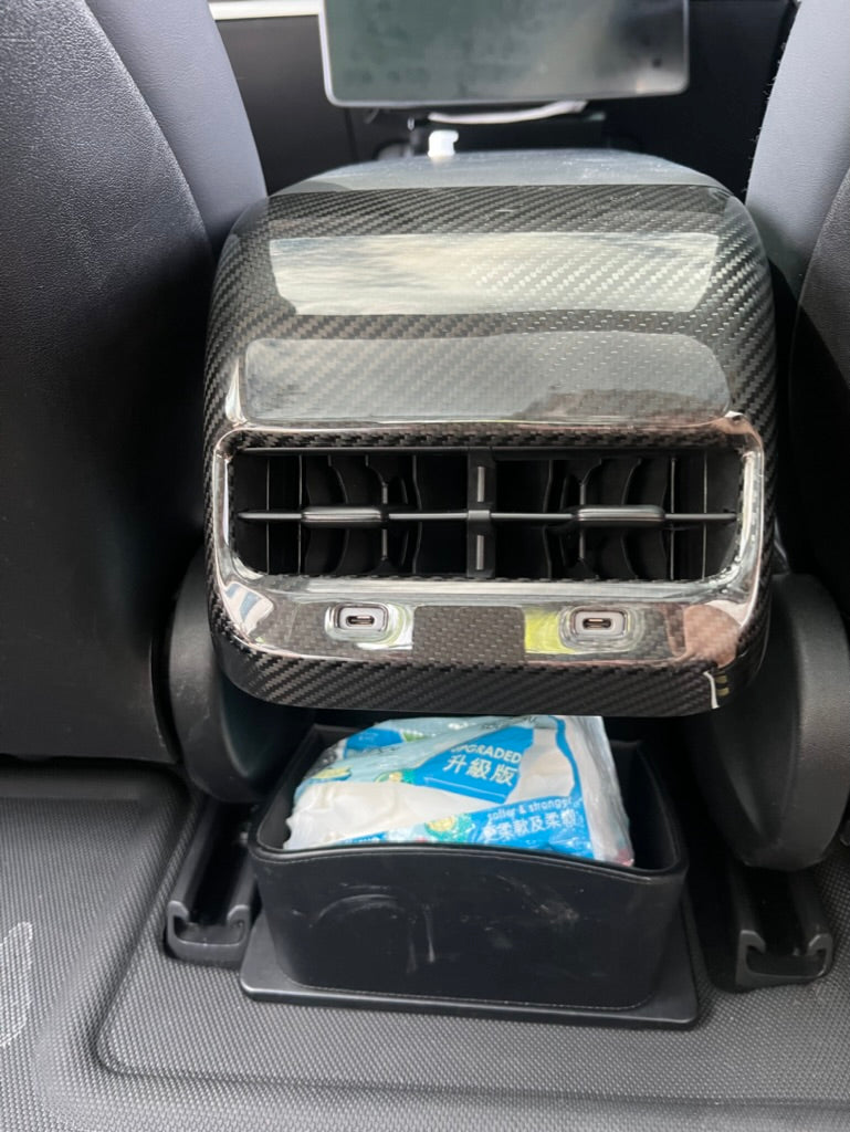 3/Y 型亮光碳纖維後出風口蓋