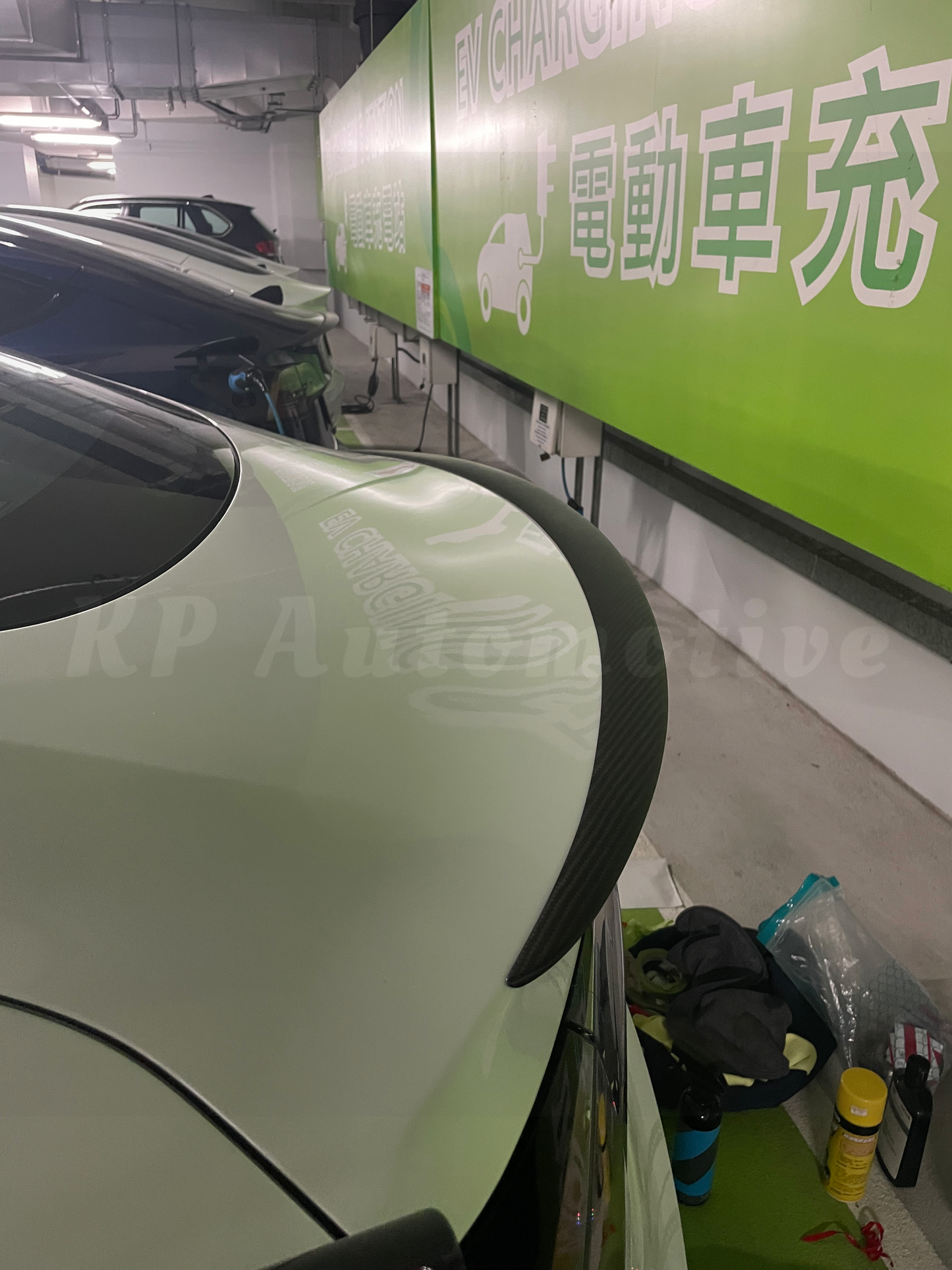 KPA Model 3 霧面碳性能風格擾流板