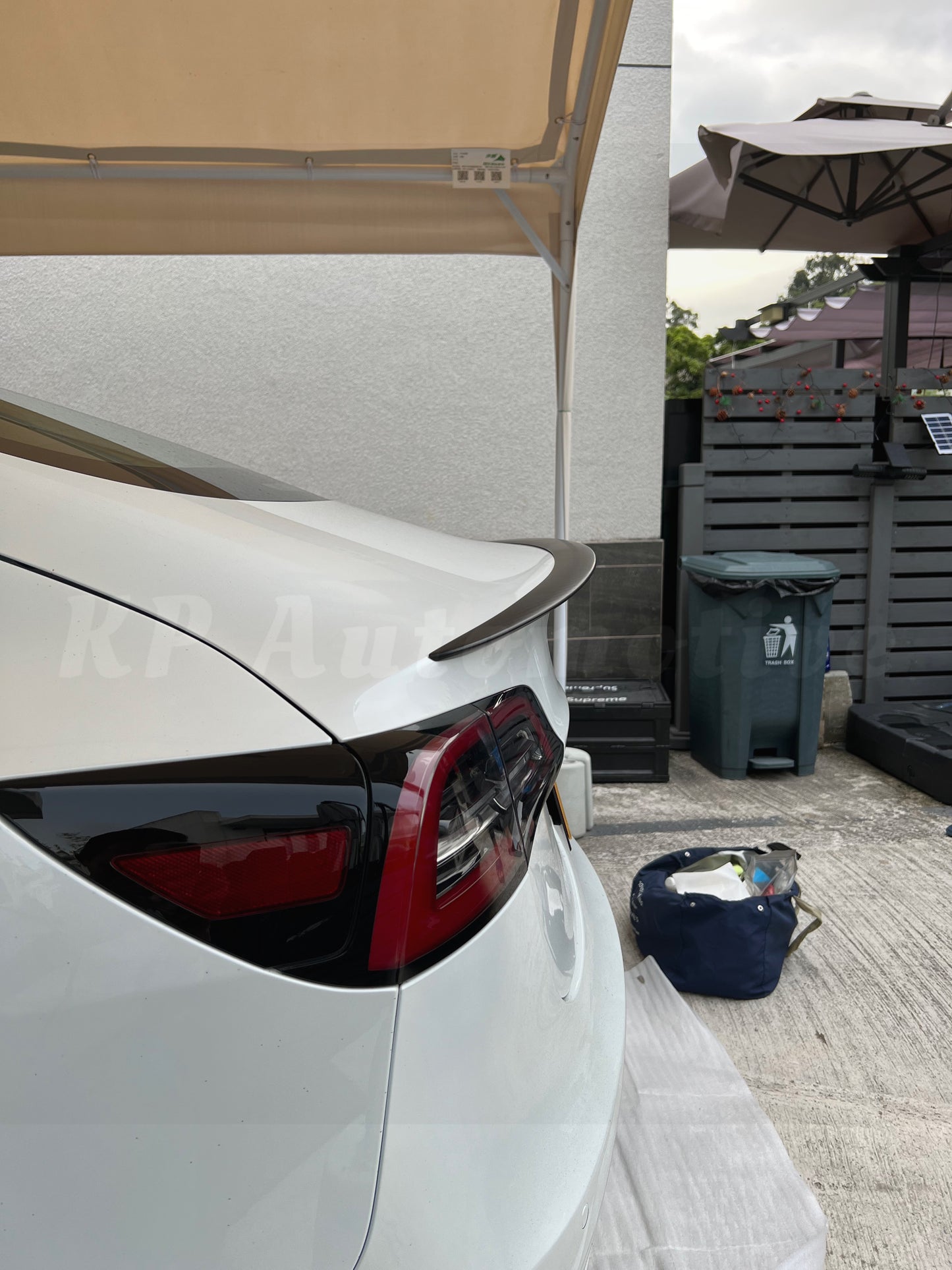 KPA Model 3 霧面碳性能風格擾流板