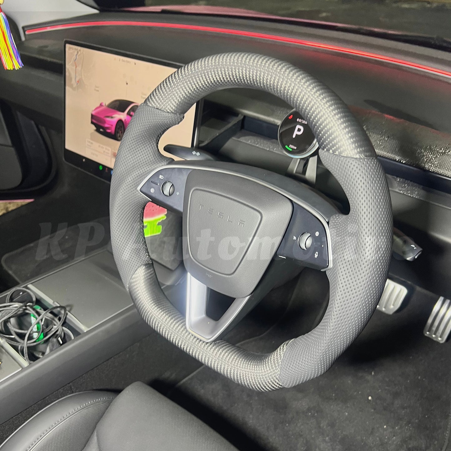 Model 3 亮光碳纖維方向盤（打孔皮革）- 僅限方向盤